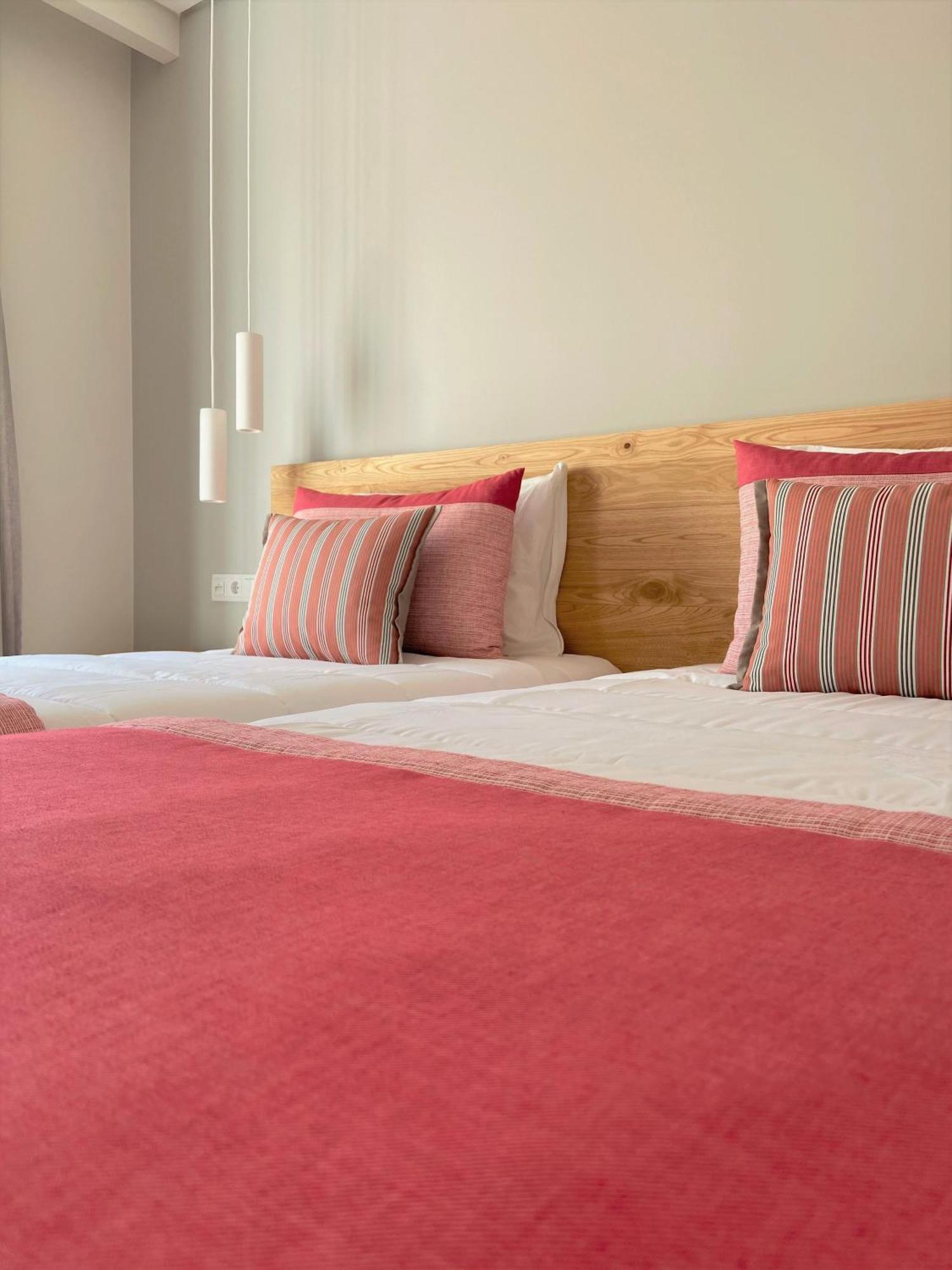 פארו Cardeal Suites & Apartments חדר תמונה
