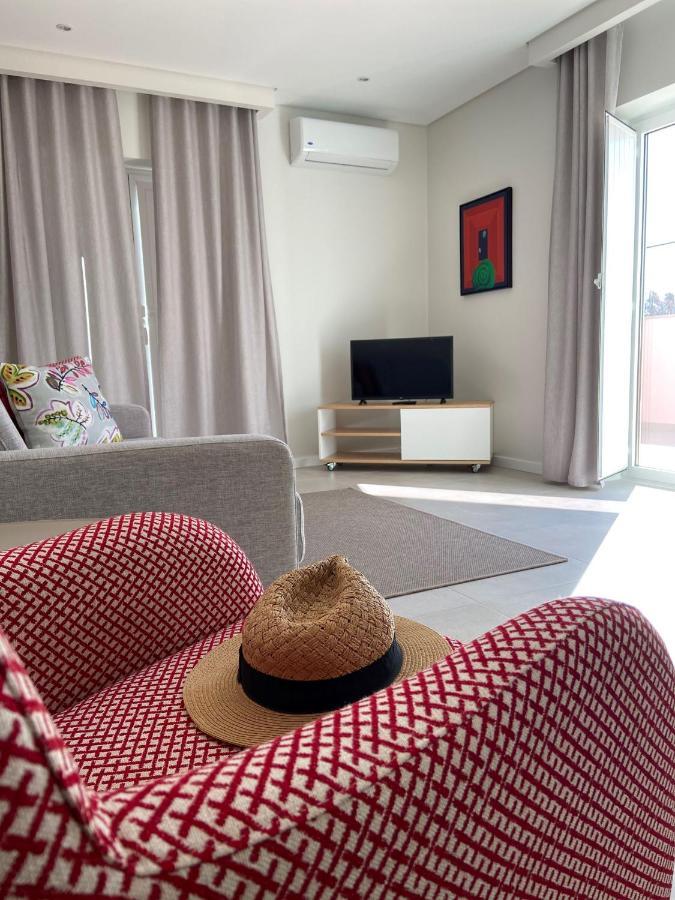 פארו Cardeal Suites & Apartments מראה חיצוני תמונה