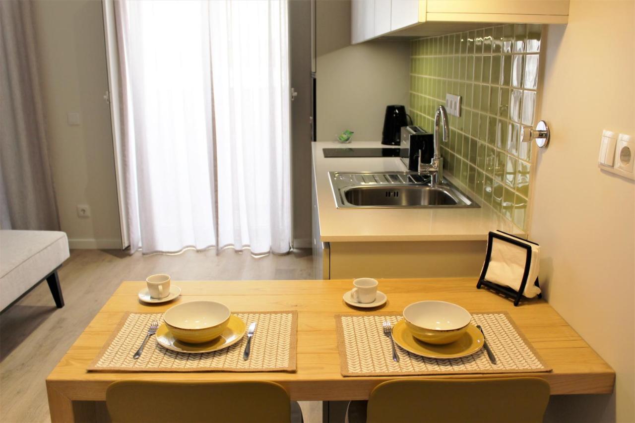 פארו Cardeal Suites & Apartments מראה חיצוני תמונה