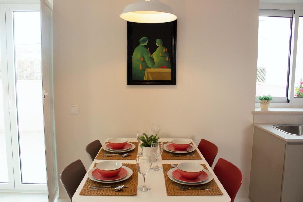 פארו Cardeal Suites & Apartments מראה חיצוני תמונה
