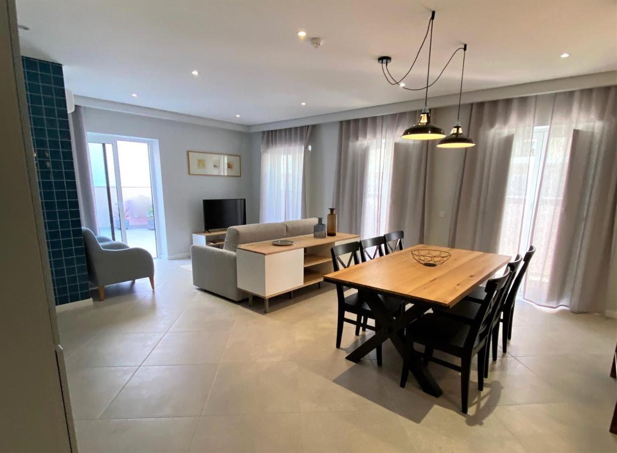 פארו Cardeal Suites & Apartments מראה חיצוני תמונה