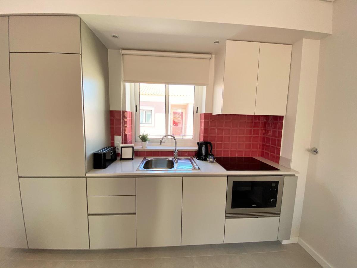 פארו Cardeal Suites & Apartments מראה חיצוני תמונה